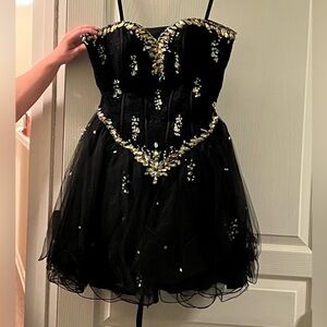 Short black glitzy prom dress